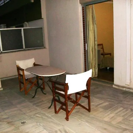 מלון Pantheon 2*